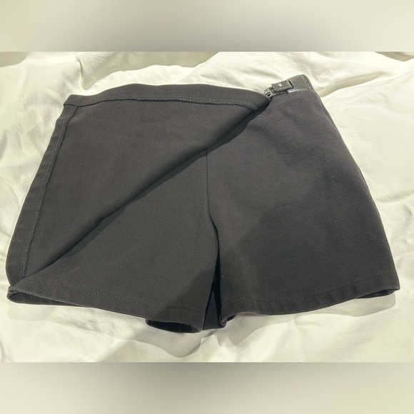Zara: Girls Skorts with Buckle Detail- Size 11-12 - Picture 8 of 8